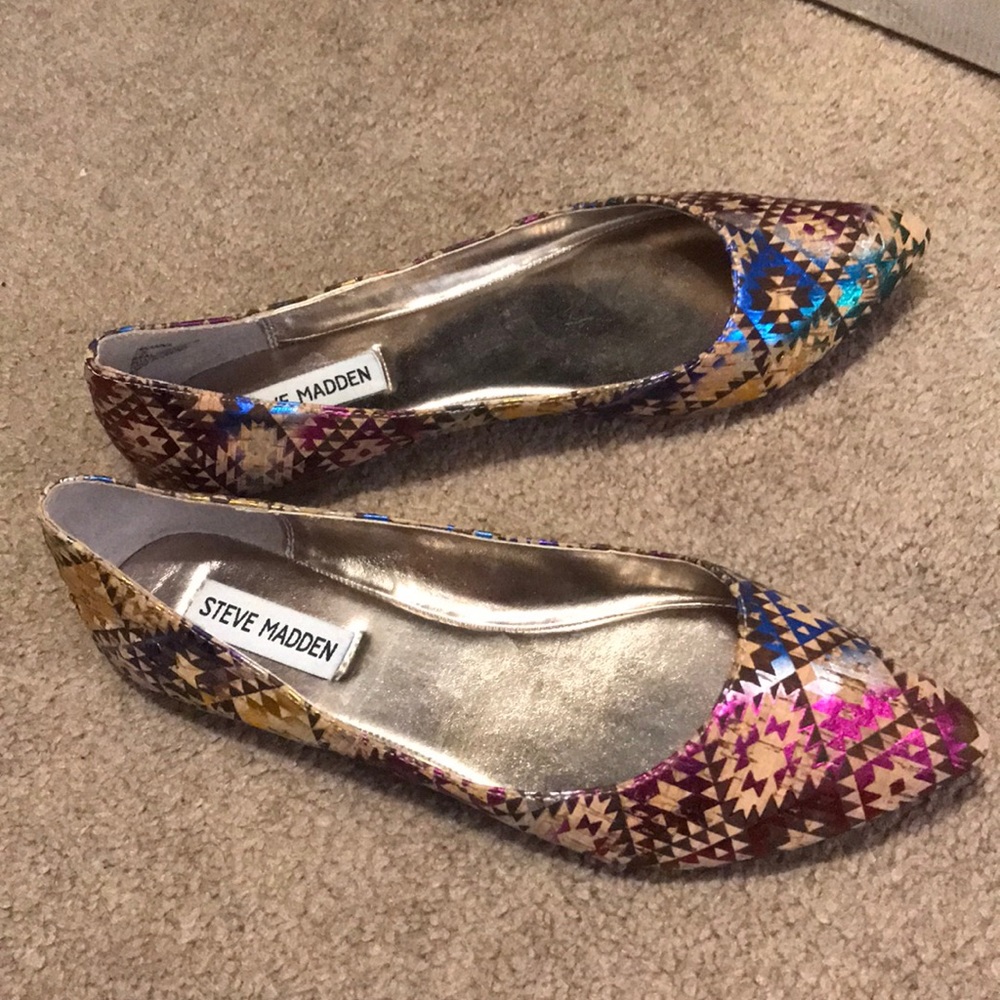 Metallic Steve Madden Flats, never worn